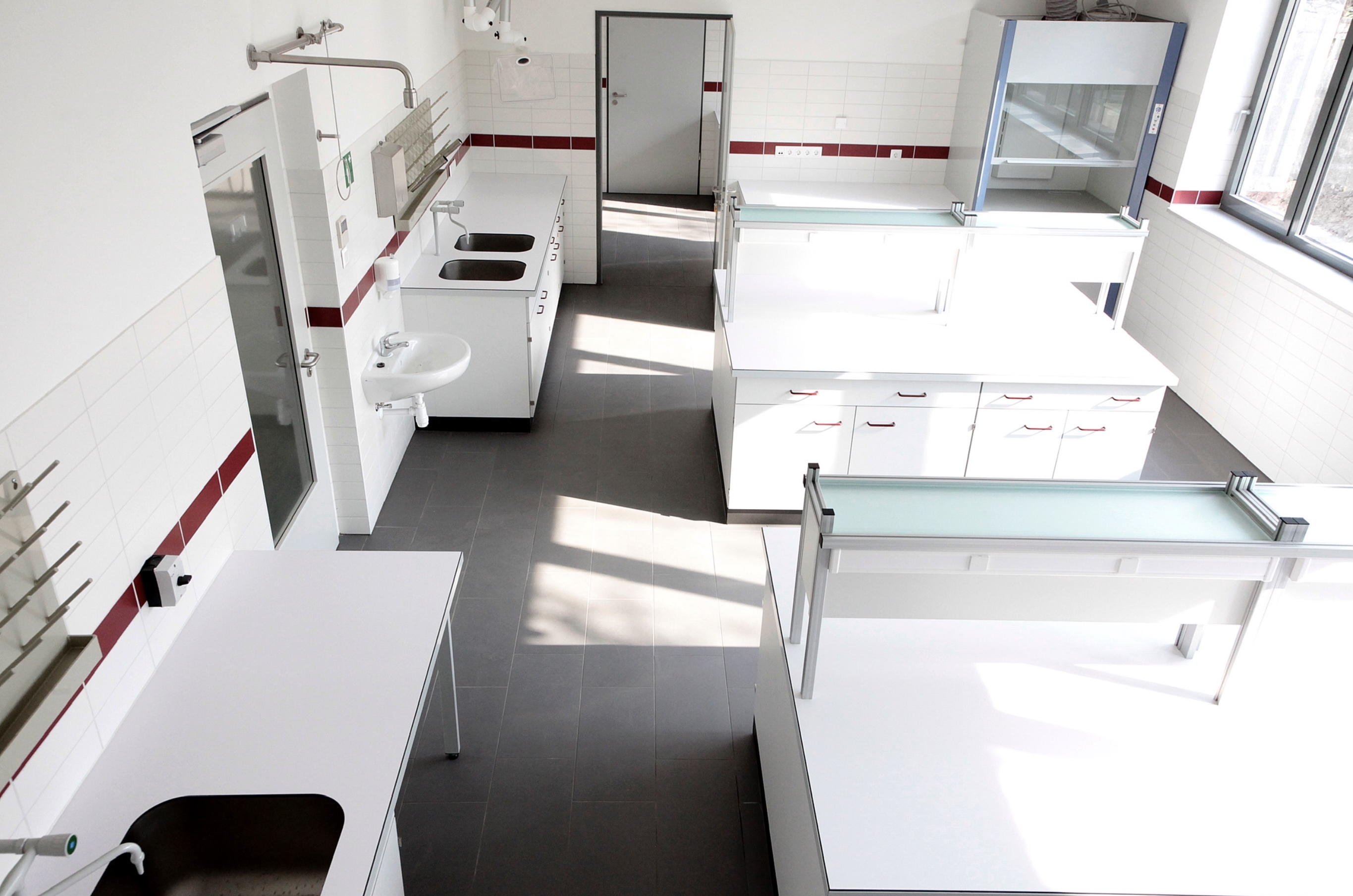 Vegyifülke karbantartás - Omega Labor System Kft.